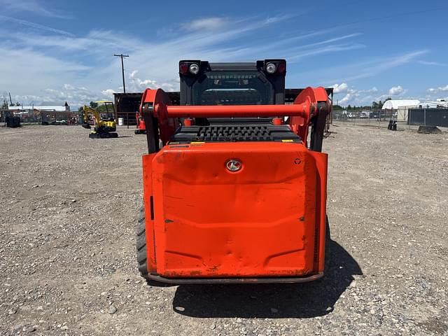 Image of Kubota SSV65 equipment image 3