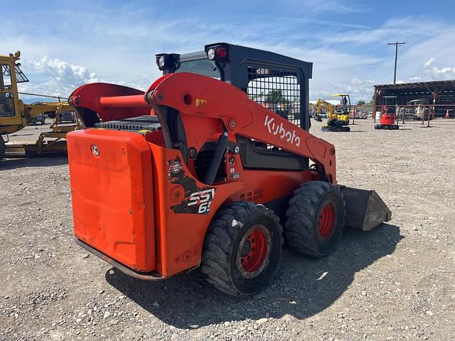 Image of Kubota SSV65 equipment image 4