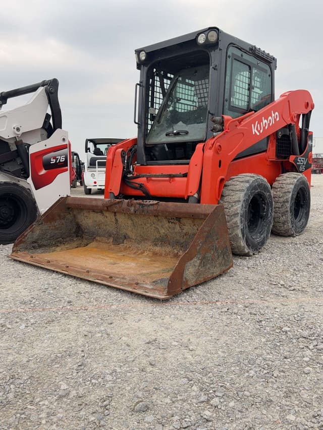 Image of Kubota SSV65 equipment image 2