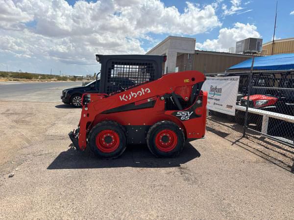 Image of Kubota SSV65 Primary image