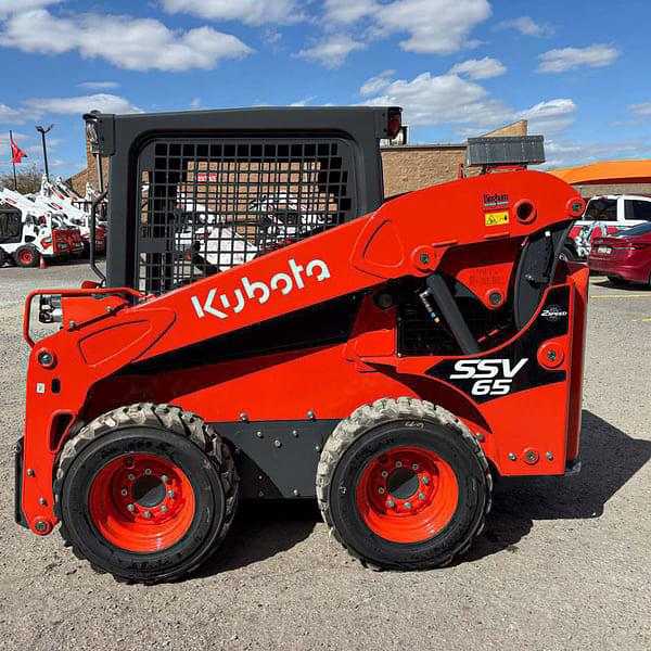 Image of Kubota SSV65 Primary image