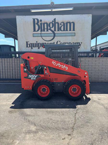 Image of Kubota SSV65 equipment image 1