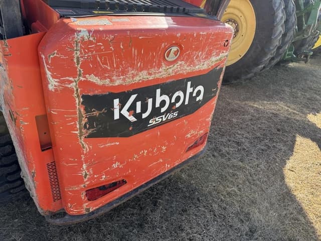 Image of Kubota SSV65 equipment image 4
