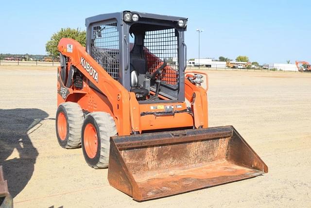 Image of Kubota SSV65 equipment image 3