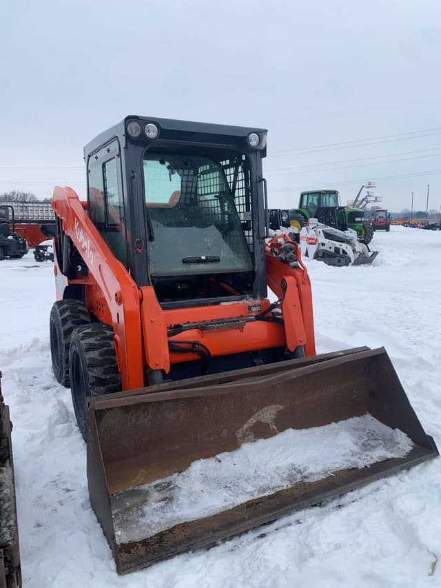 Image of Kubota SSV65 equipment image 3