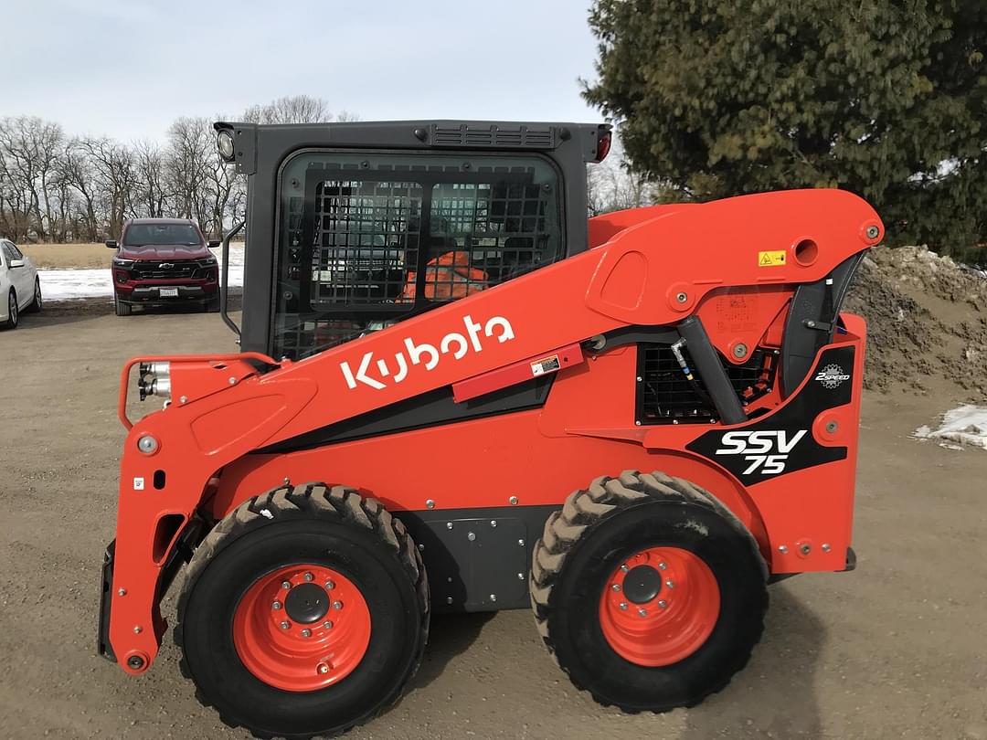 Image of Kubota SSV75 Primary image
