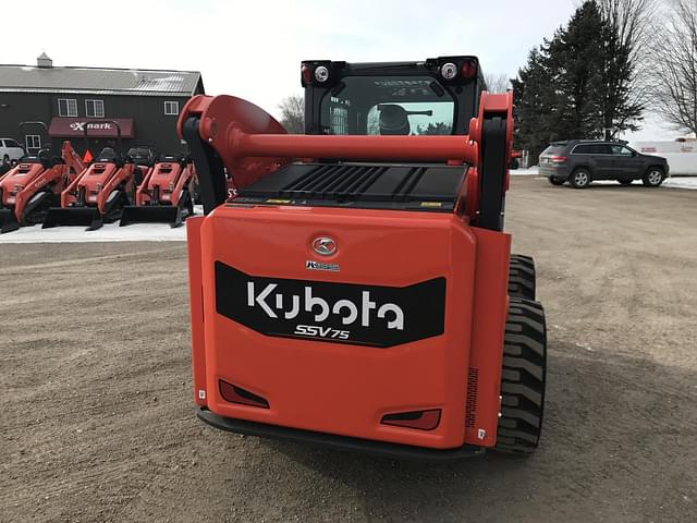 Image of Kubota SSV75 equipment image 4