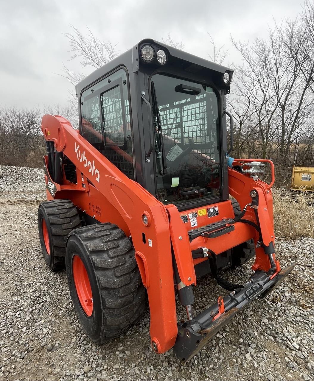 Image of Kubota SSV75 Image 0