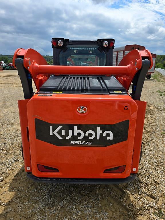 Image of Kubota SSV75 equipment image 3