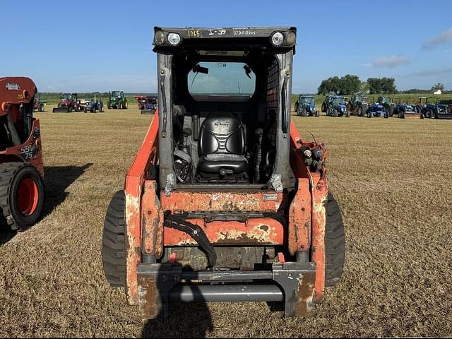 Image of Kubota SSV75 equipment image 2