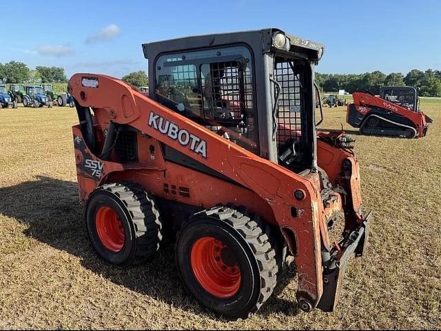 Image of Kubota SSV75 equipment image 3