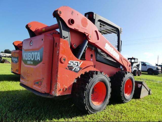 Image of Kubota SSV75 equipment image 2