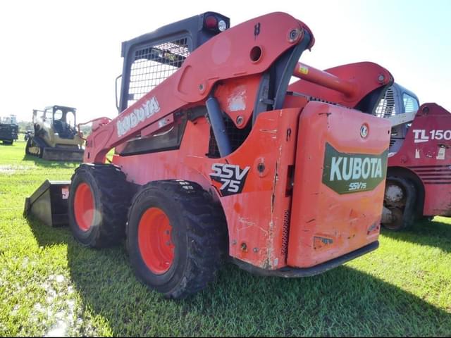 Image of Kubota SSV75 equipment image 3