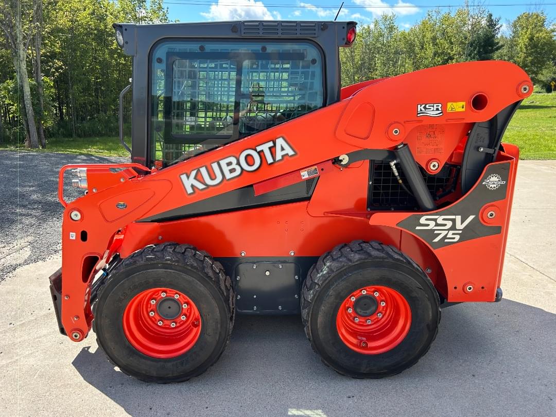 Image of Kubota SSV75 Primary image