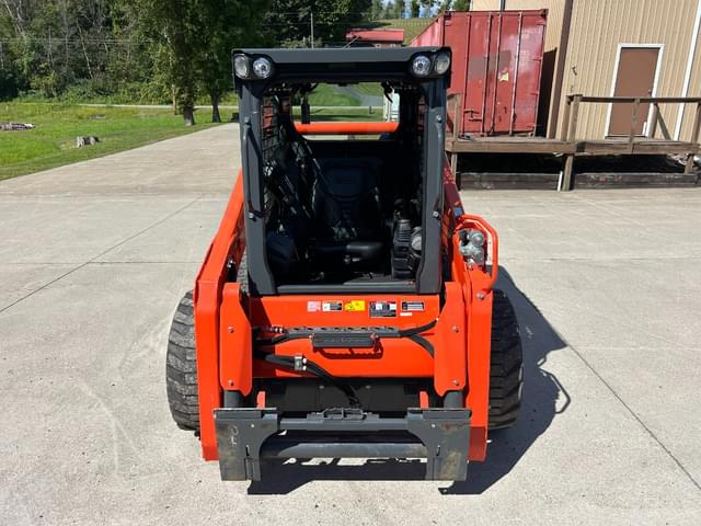 Image of Kubota SSV75 equipment image 1
