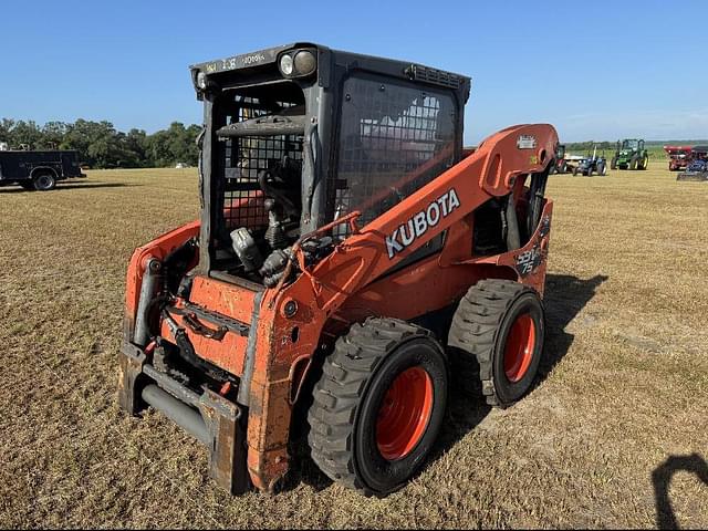 Image of Kubota SSV75 equipment image 1