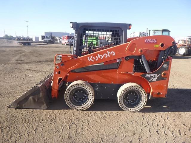 Image of Kubota SSV75 equipment image 4