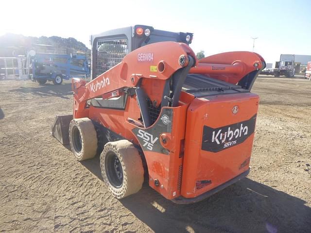 Image of Kubota SSV75 equipment image 3