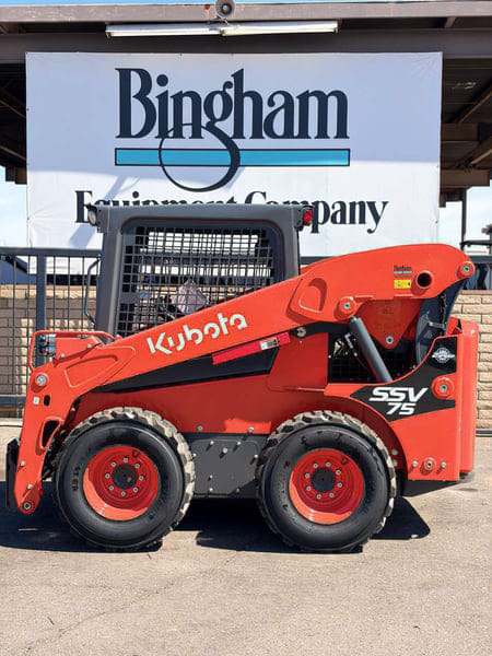 Kubota SSV75 Equipment Image0