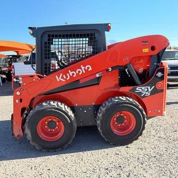 Kubota SSV75 Equipment Image0