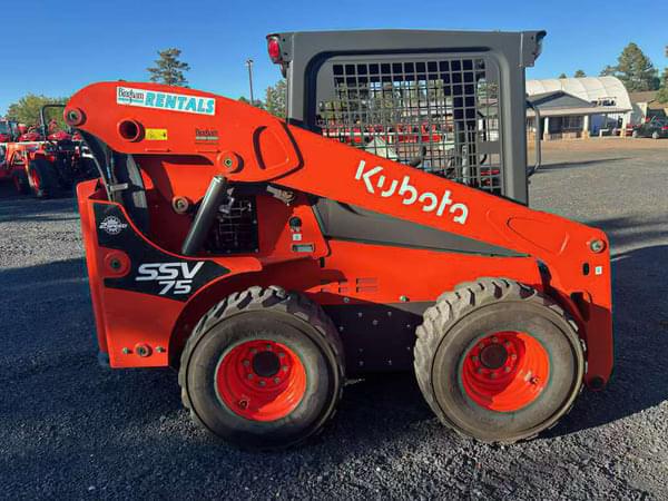 Image of Kubota SSV75 equipment image 1