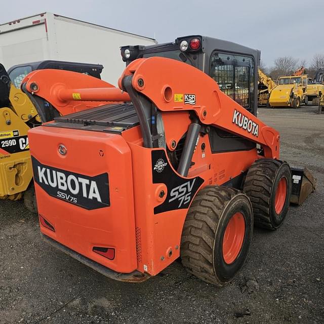 Image of Kubota SSV75 equipment image 4