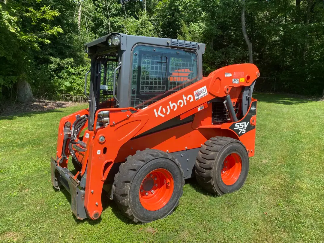 Image of Kubota SSV75 Primary image