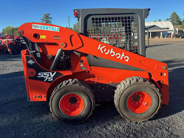 Image of Kubota SSV75 equipment image 1