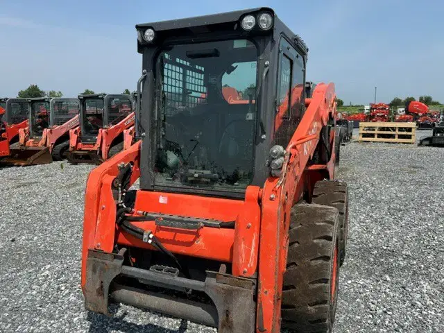Image of Kubota SSV75PHRC equipment image 1