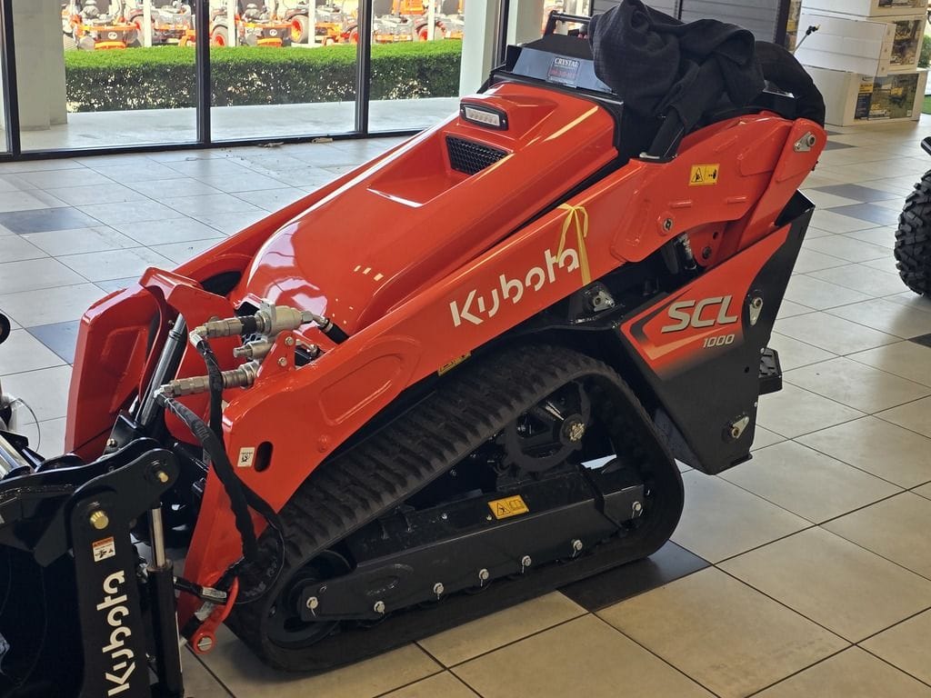 2026 Kubota SCL1000 Equipment Image0
