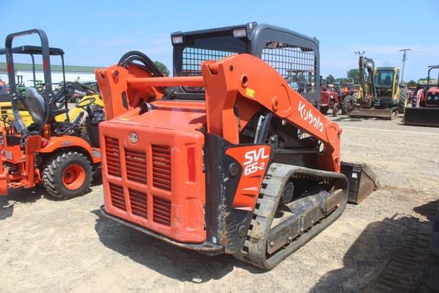Image of Kubota SVL65-2 equipment image 2