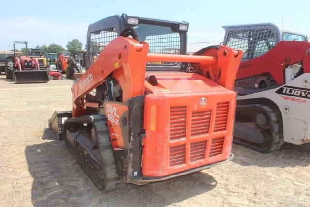 Image of Kubota SVL65-2 equipment image 1