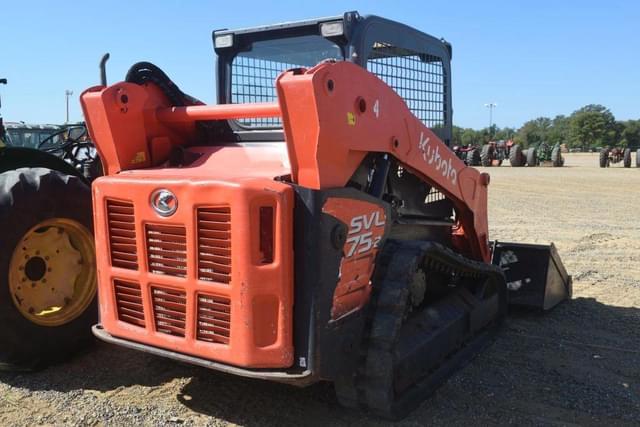 Image of Kubota SVL75-2 equipment image 2