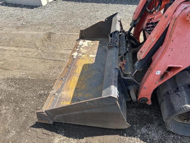 Image of Kubota SVL75-2 equipment image 4