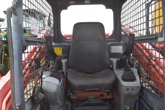 Image of Kubota SVL75-2 equipment image 4