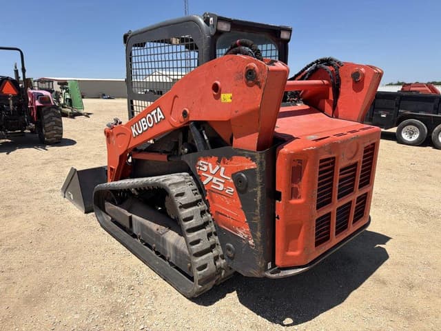 Image of Kubota SVL75-2 equipment image 2