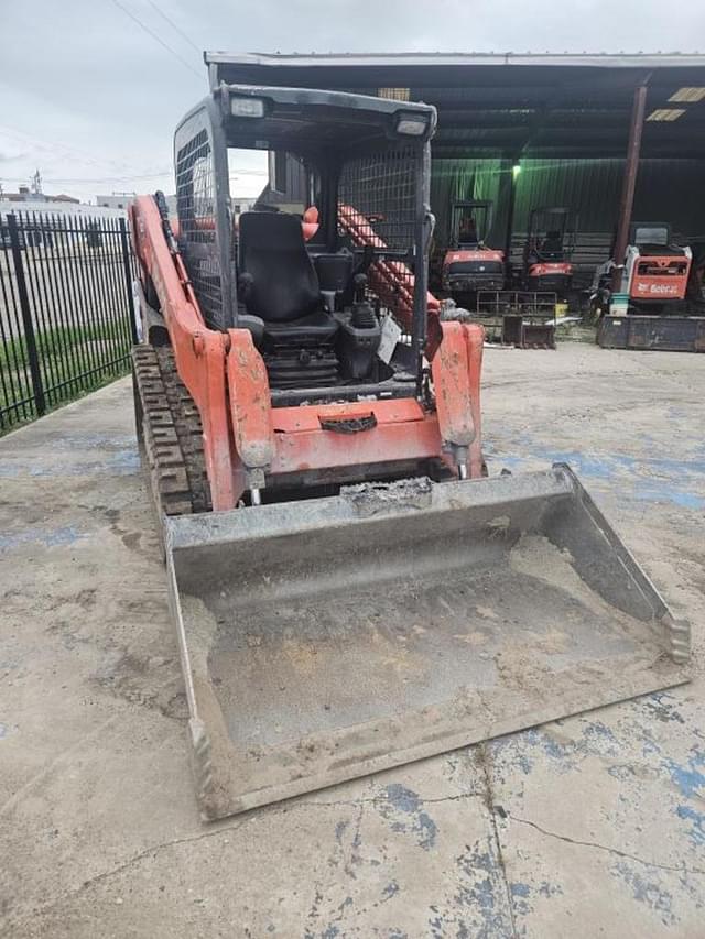 Image of Kubota SVL75-2 equipment image 2