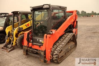 Kubota SVL75-3 Equipment Image0