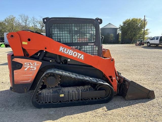 Image of Kubota SVL75 equipment image 4