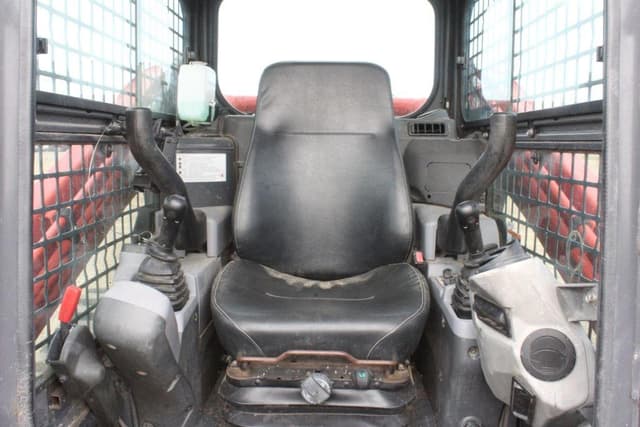 Image of Kubota SVL75-2 equipment image 4