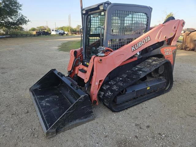 Image of Kubota SVL90-2 equipment image 3