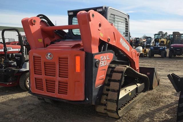 Image of Kubota SVL90-2 equipment image 2