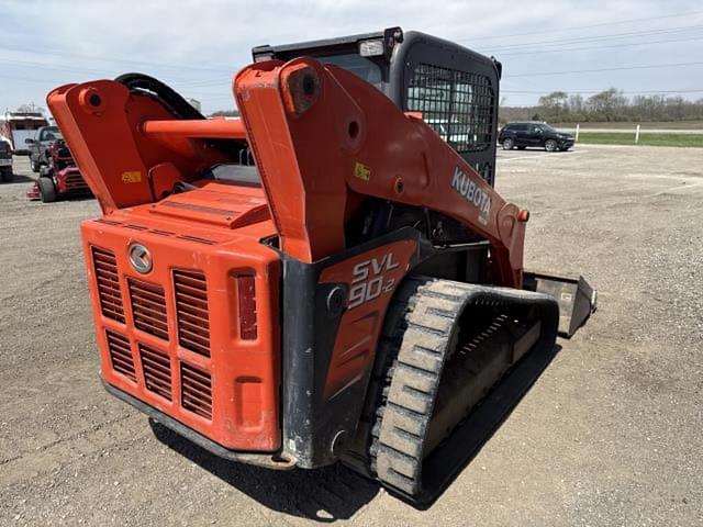 Image of Kubota SVL90-2 equipment image 2