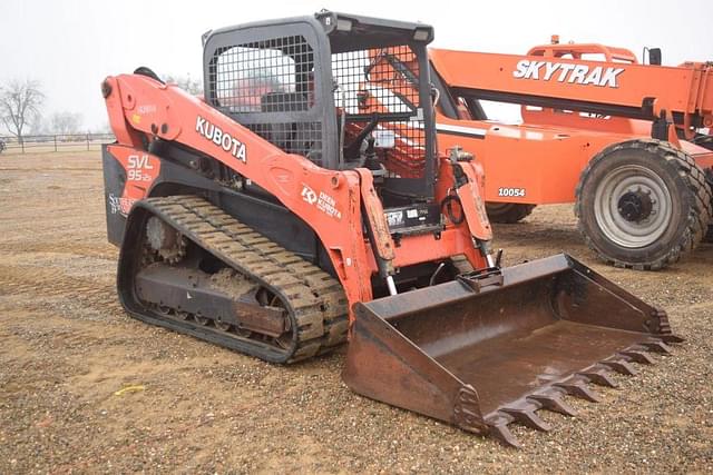 Image of Kubota SVL95-2S equipment image 3