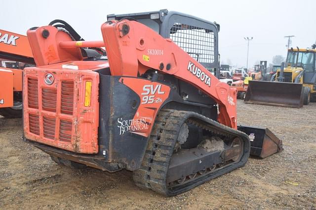 Image of Kubota SVL95-2S equipment image 2