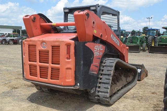 Image of Kubota SVL95-2S equipment image 2