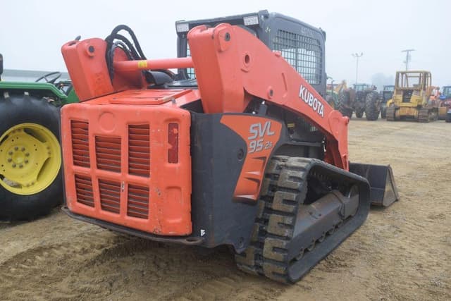Image of Kubota SVL95-2S equipment image 3