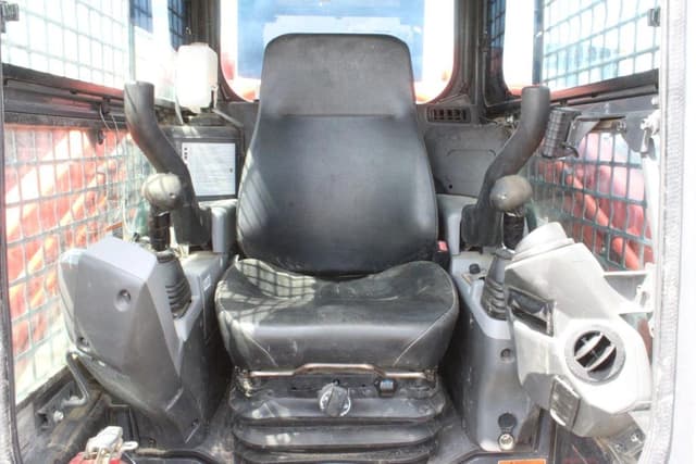 Image of Kubota SVL97-2 equipment image 4
