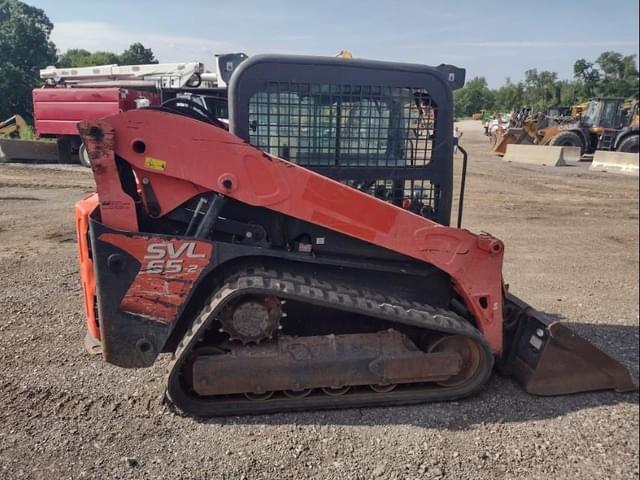 Image of Kubota SVL65-2 equipment image 2