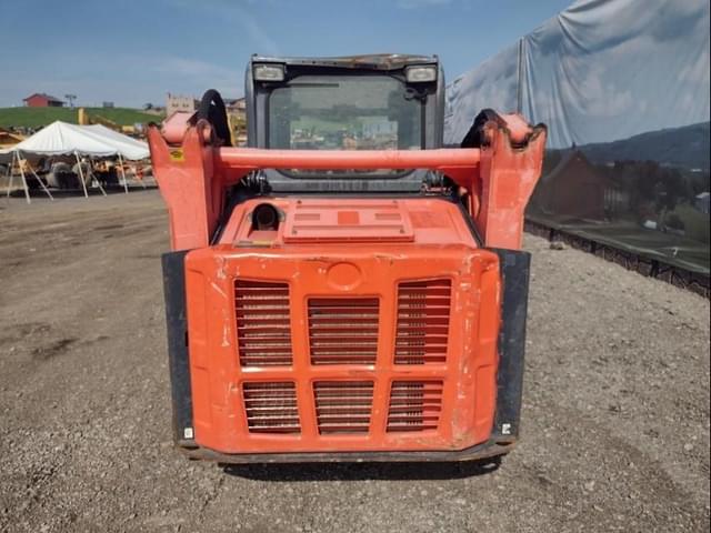 Image of Kubota SVL65-2 equipment image 3